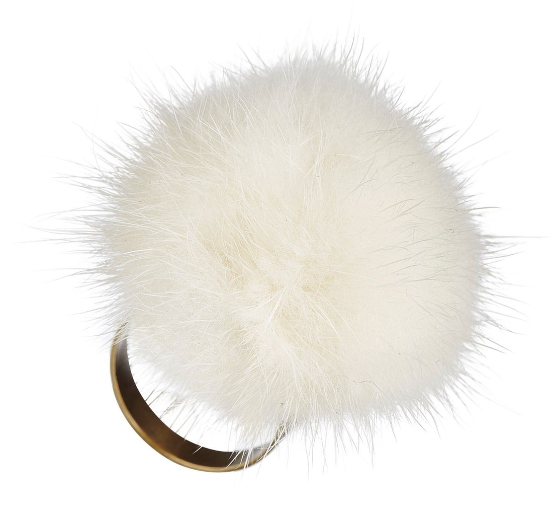 Pom pom-ring